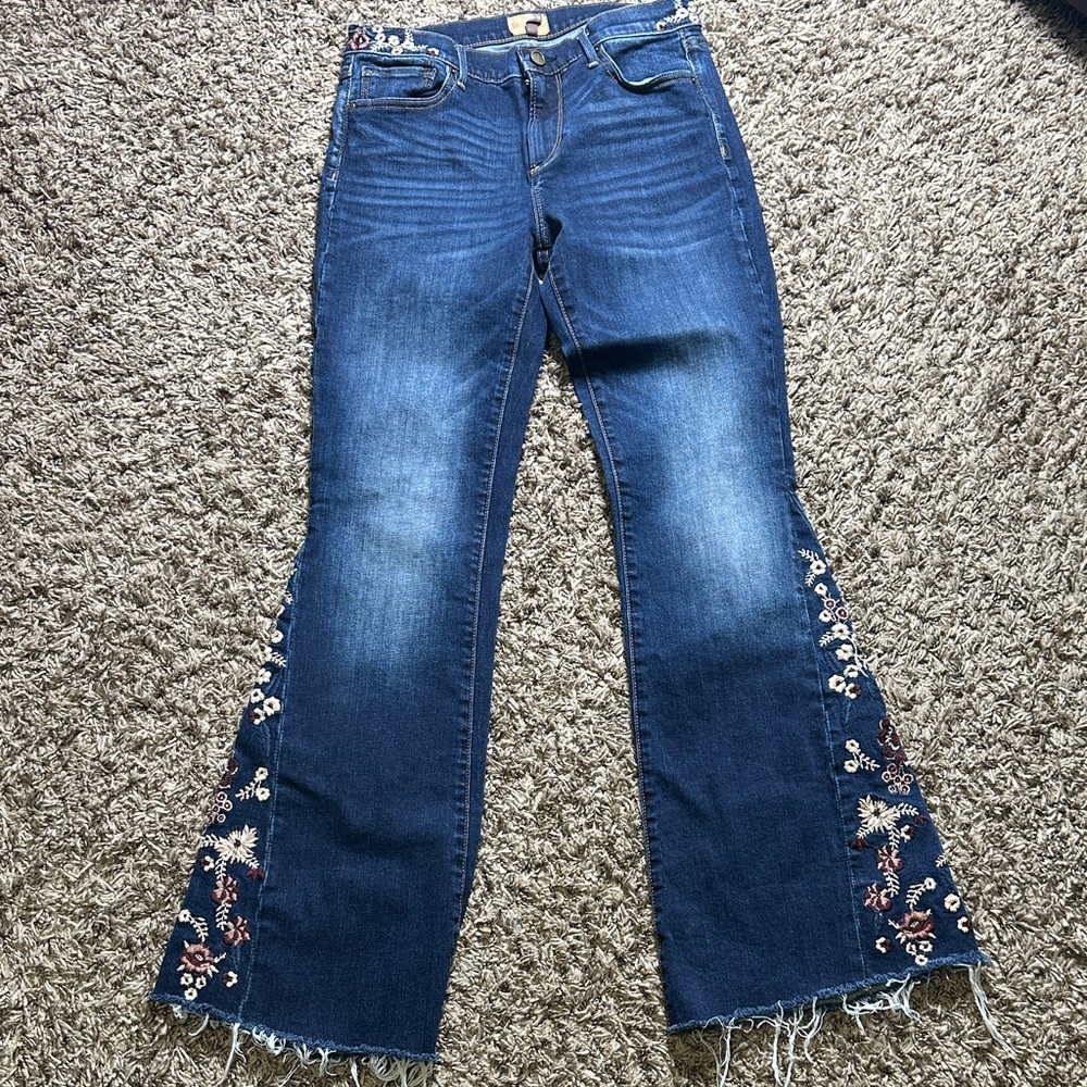 DRIFTWOOD Blue Flare Jeans with Floral Embroidery Boho Size 28